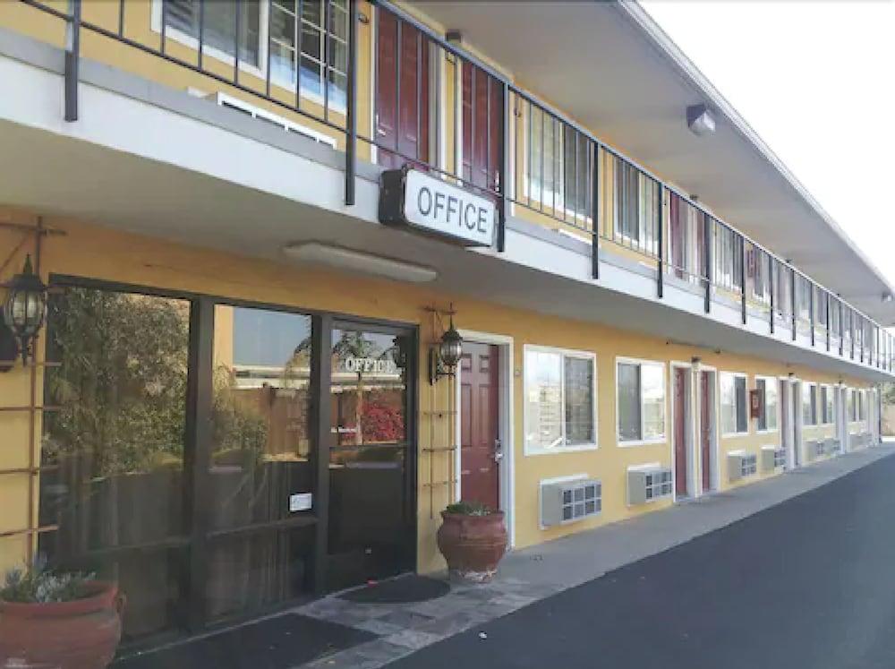 Travelodge Lompoc Kültér fotó